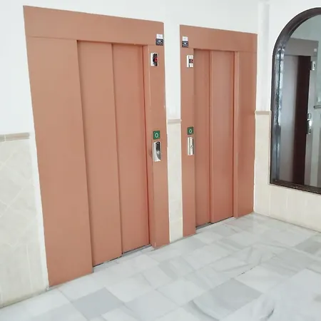 营地 Casa Adriana, Balcon Y Parking En Piso Compartido